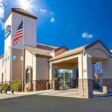Baymont By Wyndham Barstow Historic Route 66 Hotel Exterior foto